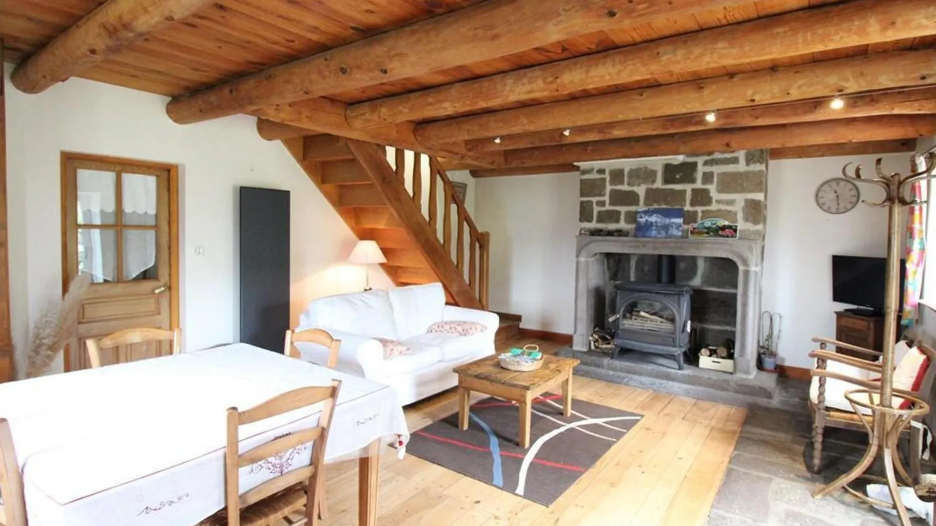 Charmante Maison Au Coeur Du Parc Des Volcans D'Auvergne, Ideale Pour 4 Pers Avec Cheminee Et Jardin - Fr-1-742-371 Villa Albepierre-Bredons Holiday home